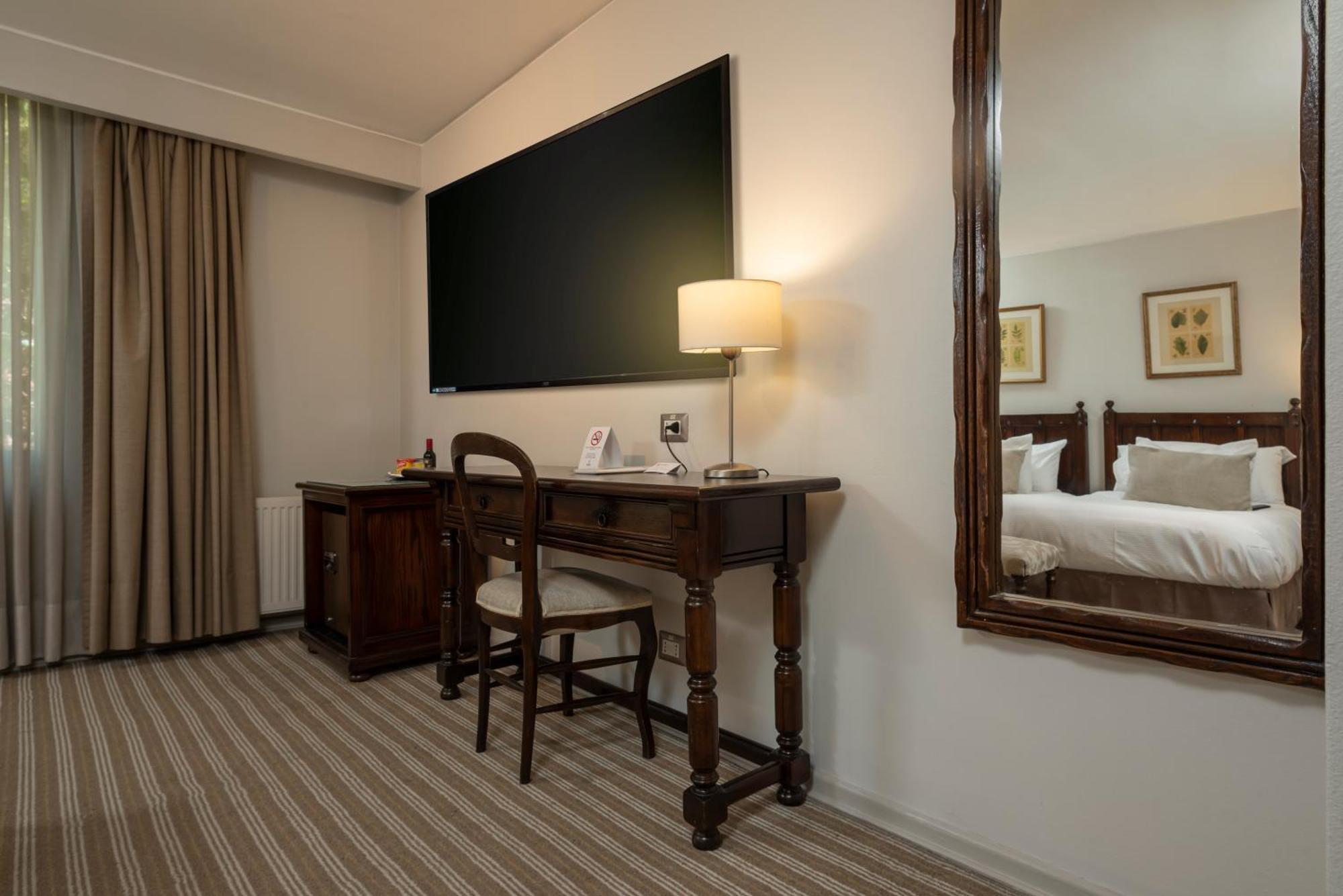 Teclados Hotel Santiago del Cile Esterno foto